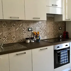 https://casa-matuzia.hotelitalianriviera.com