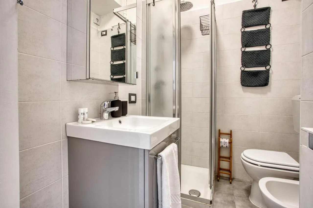 Joivy Chic 1 Bed Flat Apartment Milan